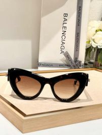 Picture of Balenciga Sunglasses _SKUfw53698319fw